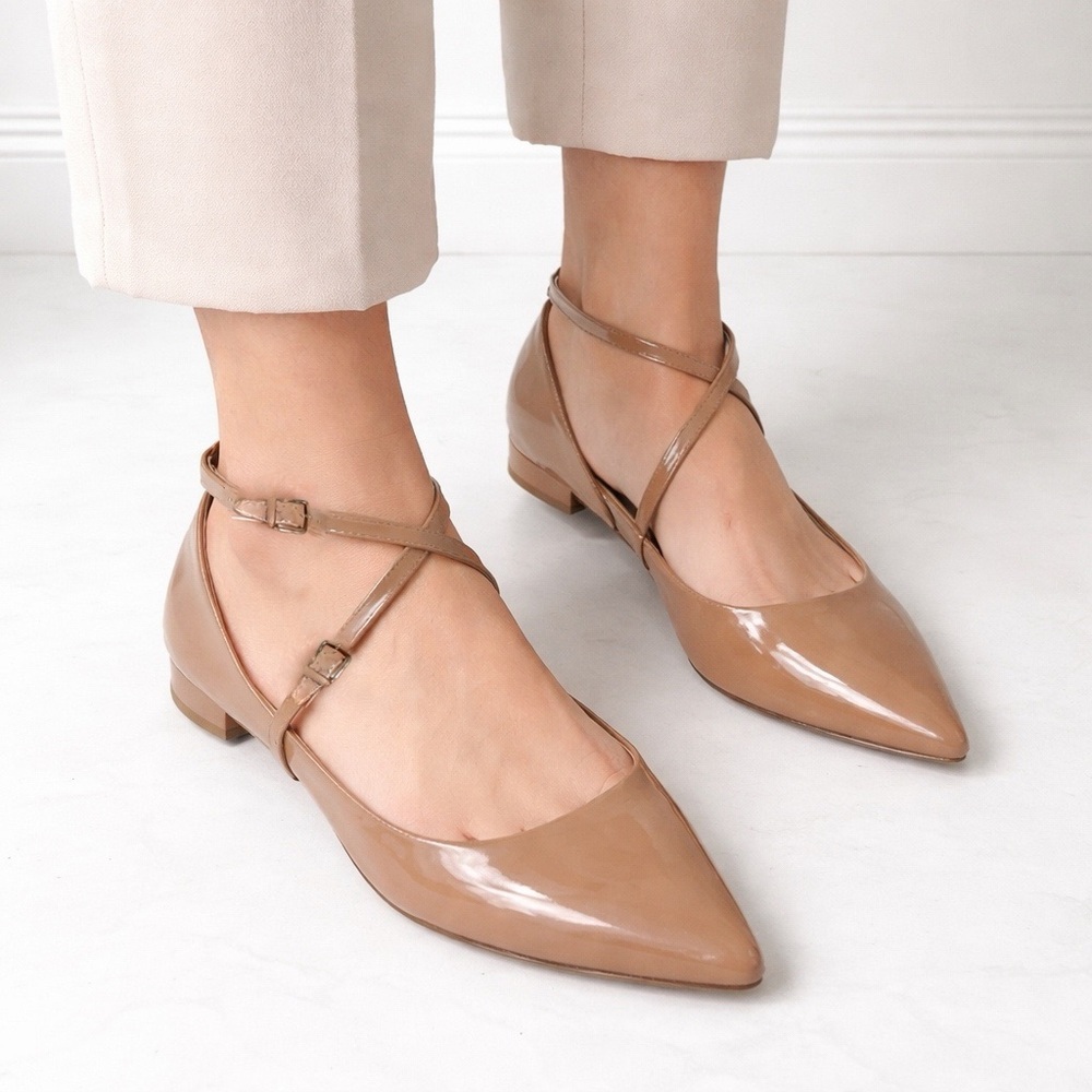 [Nine West] Tan Neutral Flats